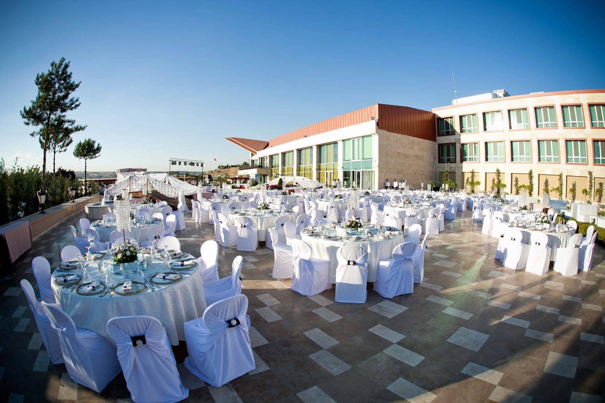 Kronos Hotel Golbası Exteriér fotografie