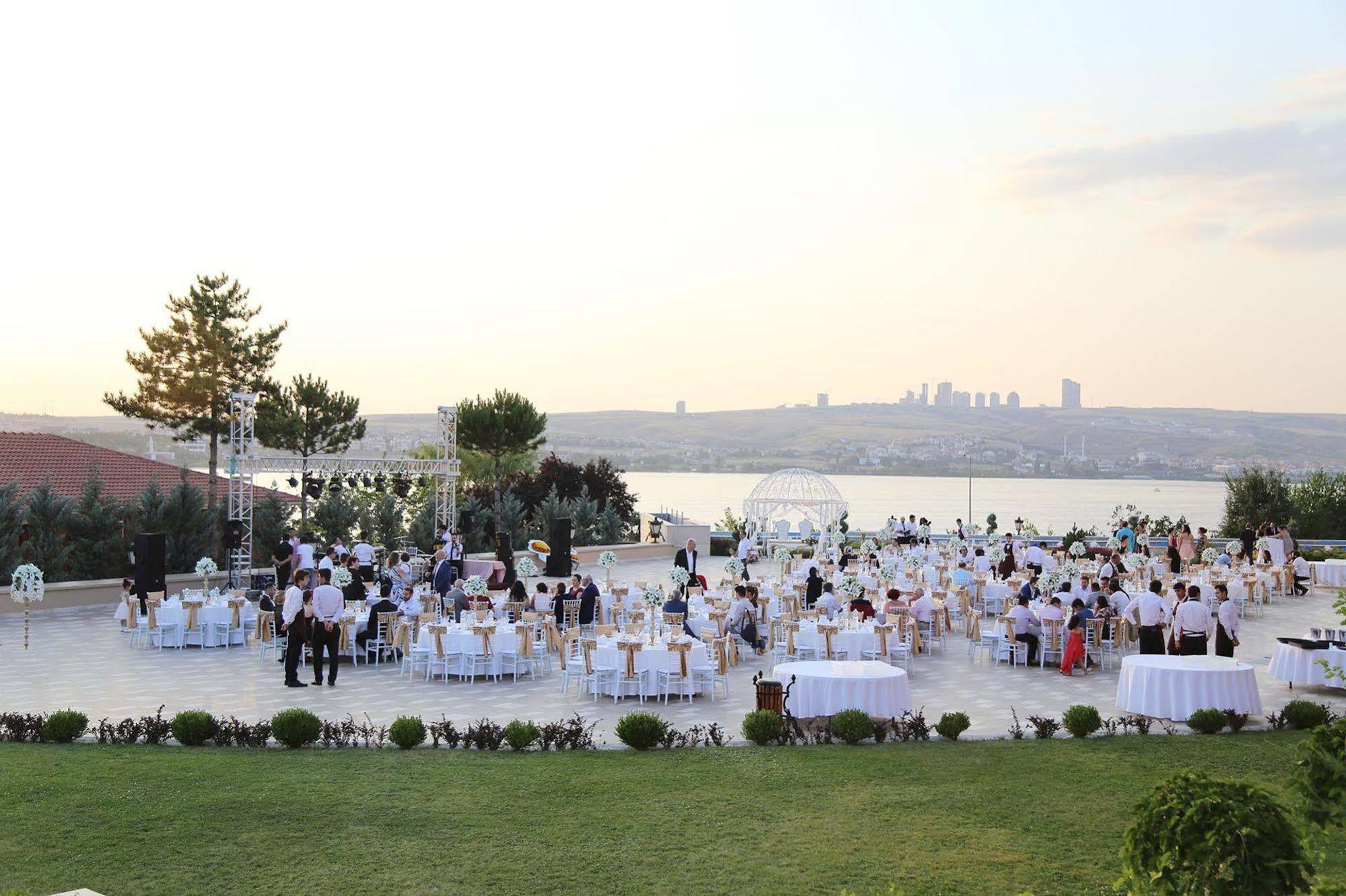 Kronos Hotel Golbası Exteriér fotografie