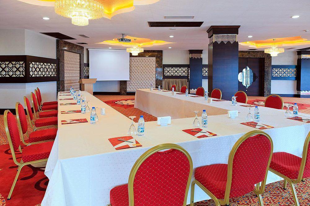 Kronos Hotel Golbası Exteriér fotografie